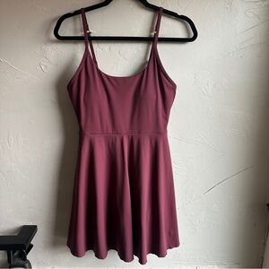 Halara Softlyzero Plush Adjustable‎ Strap 2-in-1 Pocket Active Dress Merlot Sz S